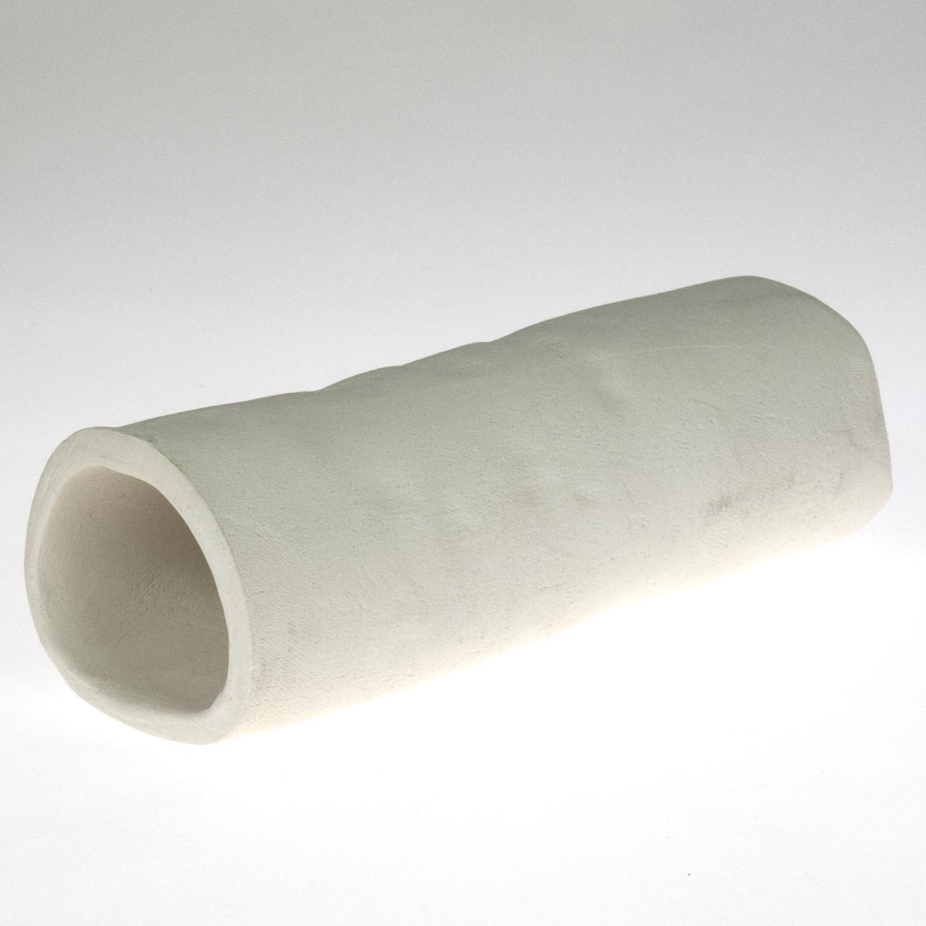 Front inlet cave 15 cm × 4.5 - 6 cm white